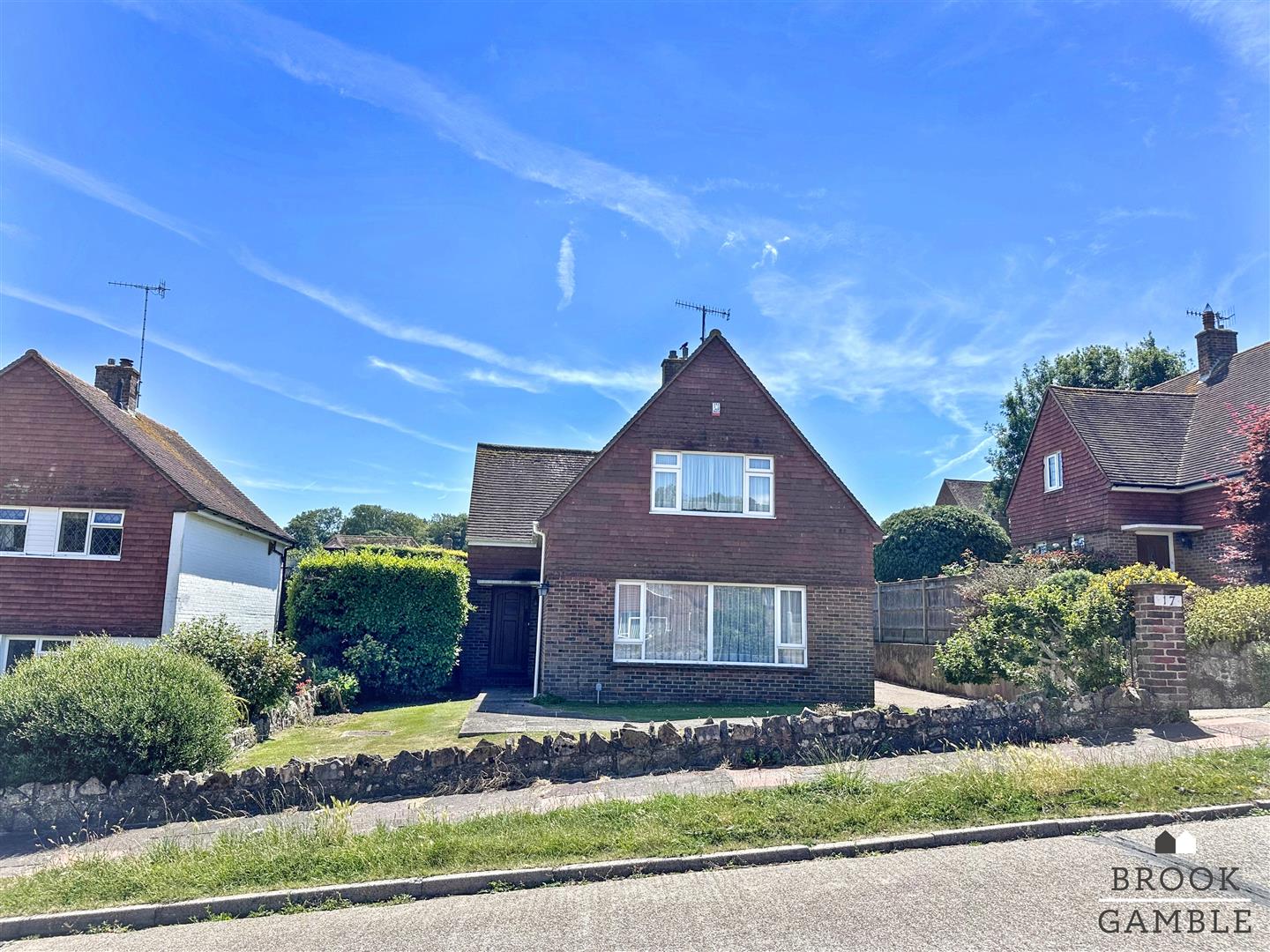 2 Bedroom House. Babylon Way in Eastbourne, 3
